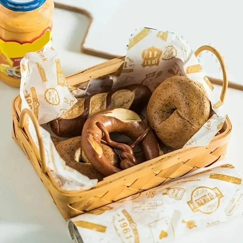 กระดาษกันน้ำมันสำหรับอาหาร 50  - Kitchen Paper For Baking บทวิจารณ์และราคา